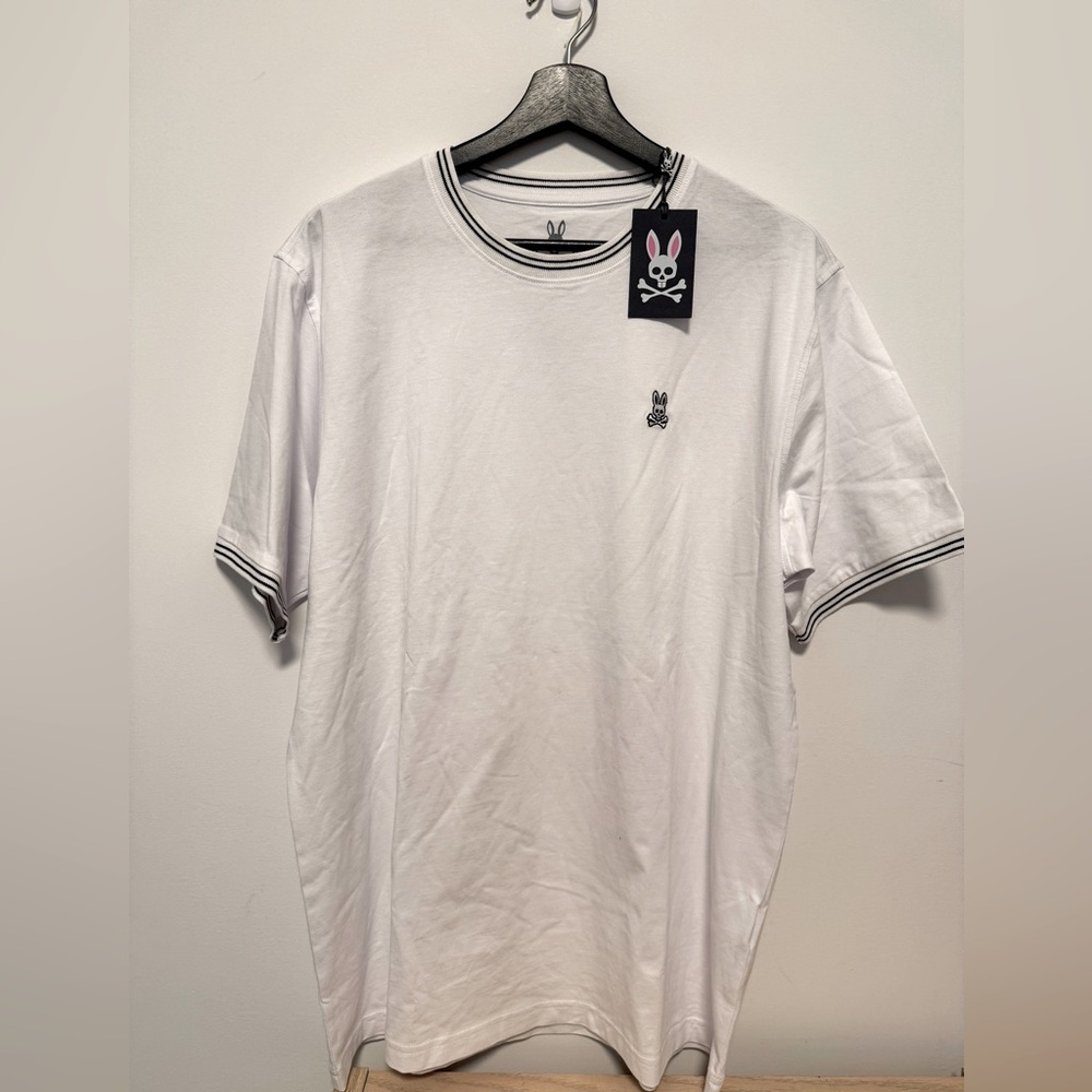 NWT Psycho bunny Men white Tshirt 
Size 6 (L) Men